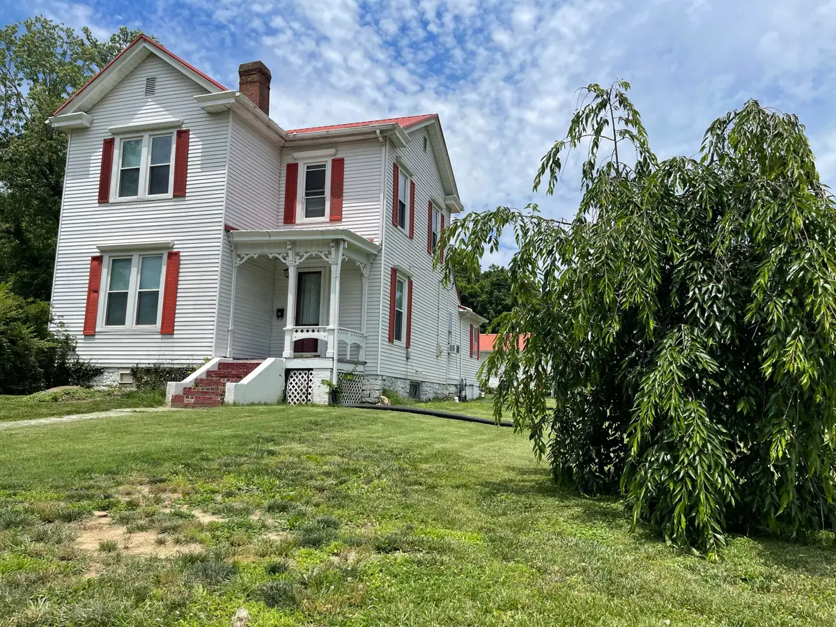 302 Danville Street, Lancaster, KY 40444 - #1