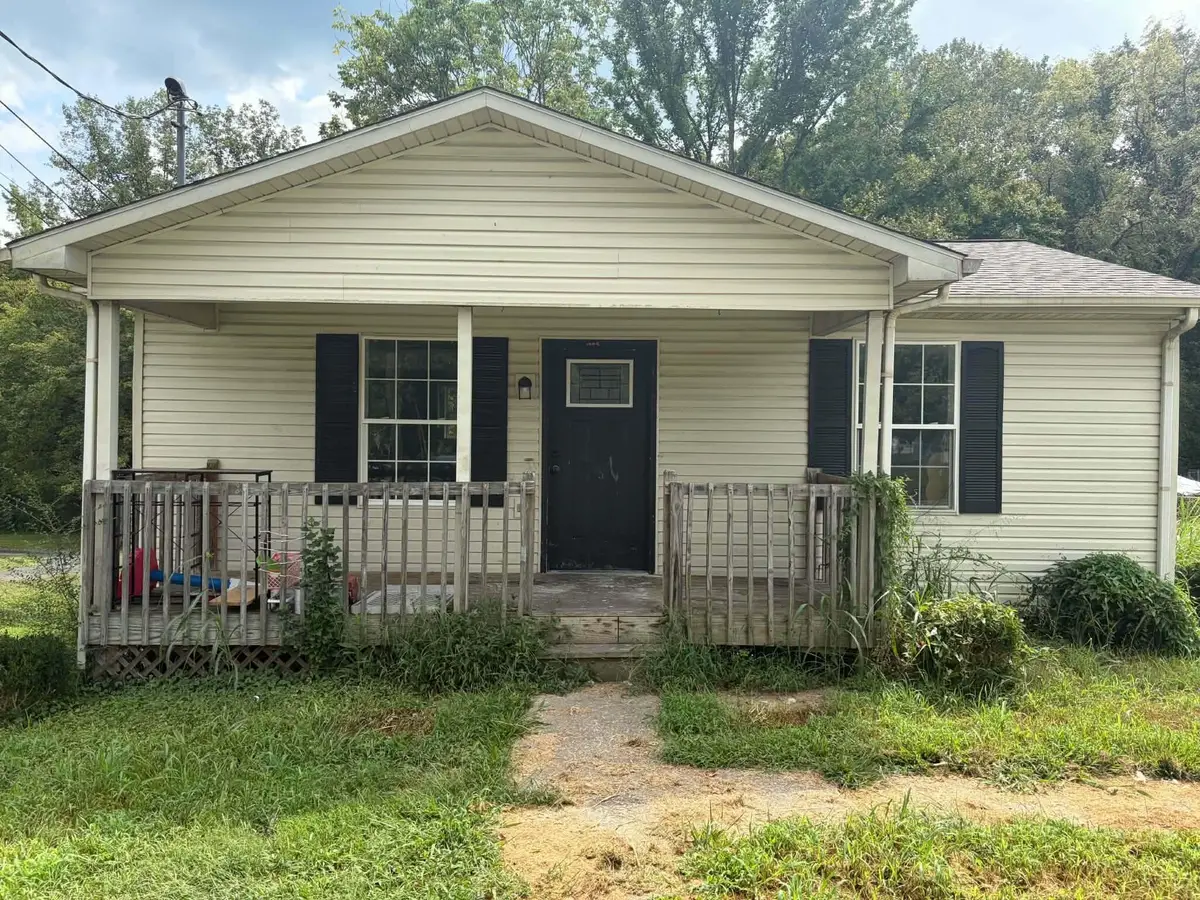 1225 S Irvine Road, Irvine, KY 40336 - #1