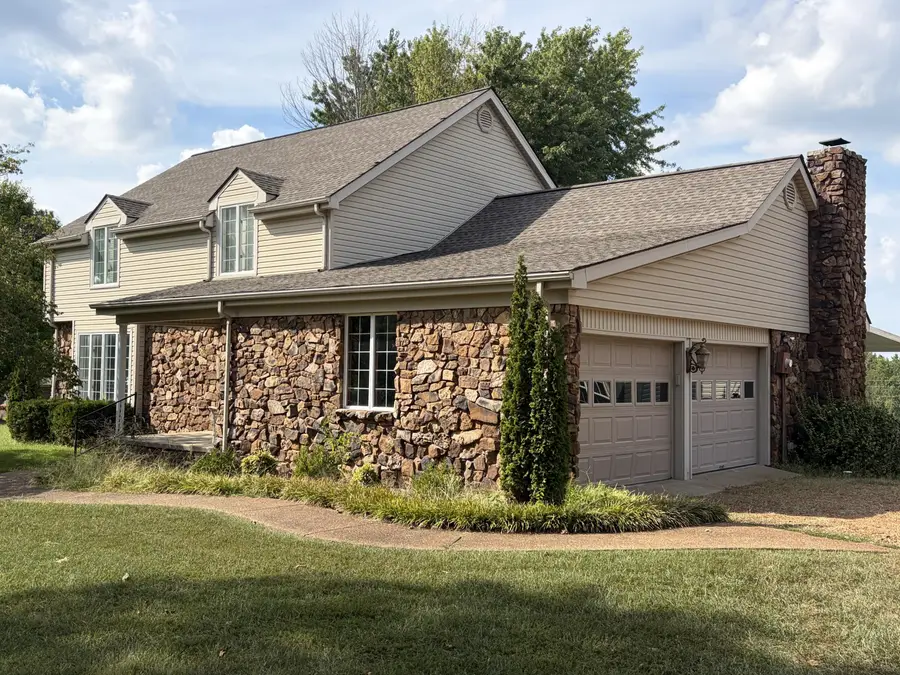 945 945 Krebs Station Rd Road, Paducah, KY 42003 - #3