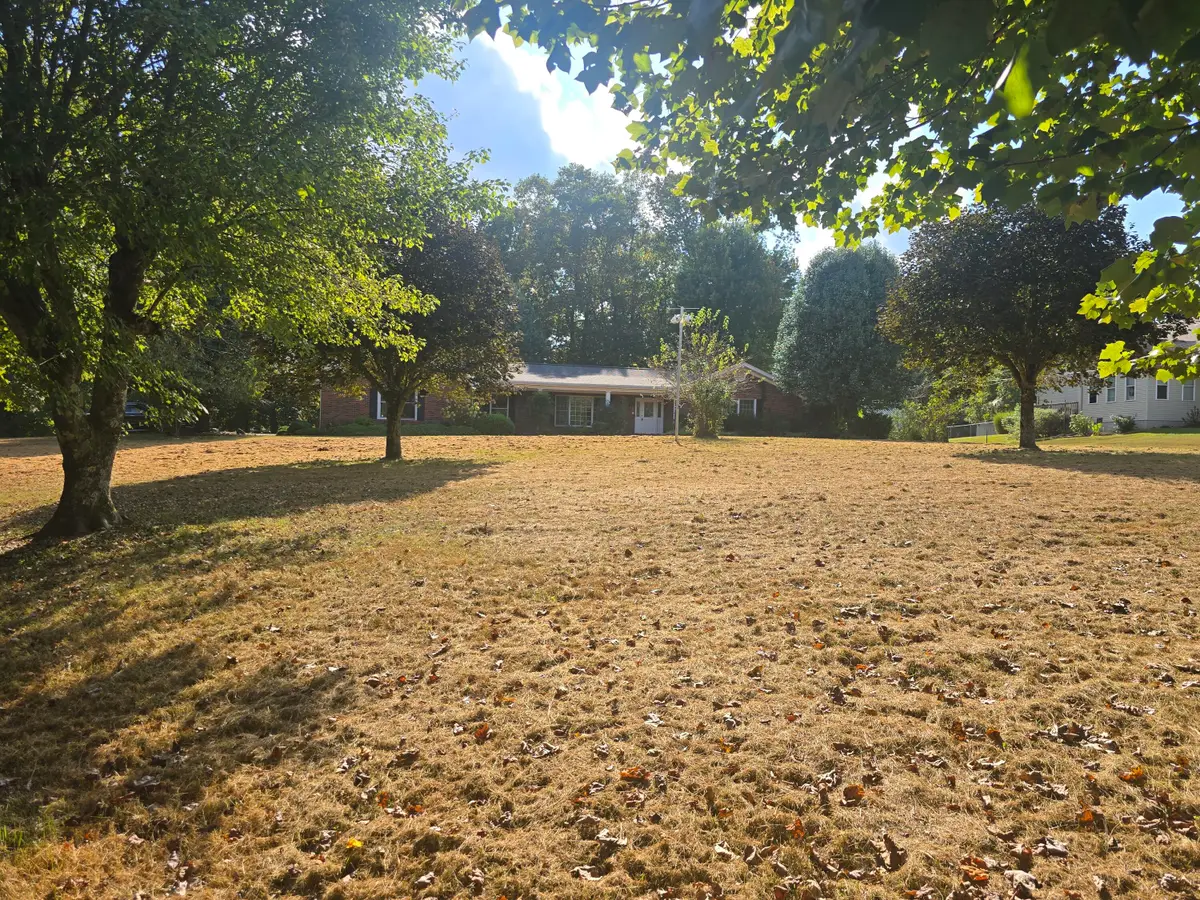 907 Court Road, London, KY 40744 - #1