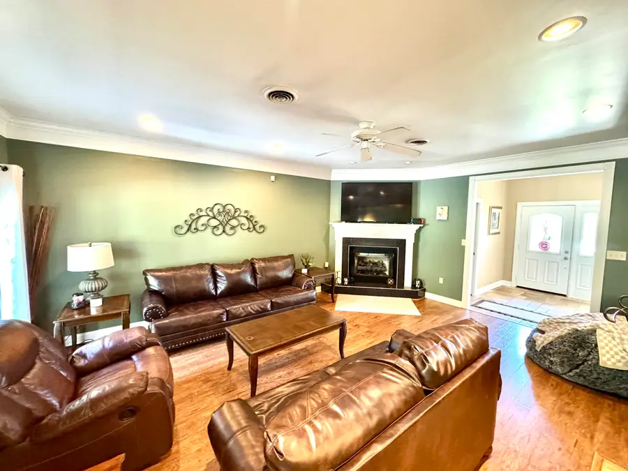 4512 U.s. 119, Wallins Creek, KY 40873 - #2