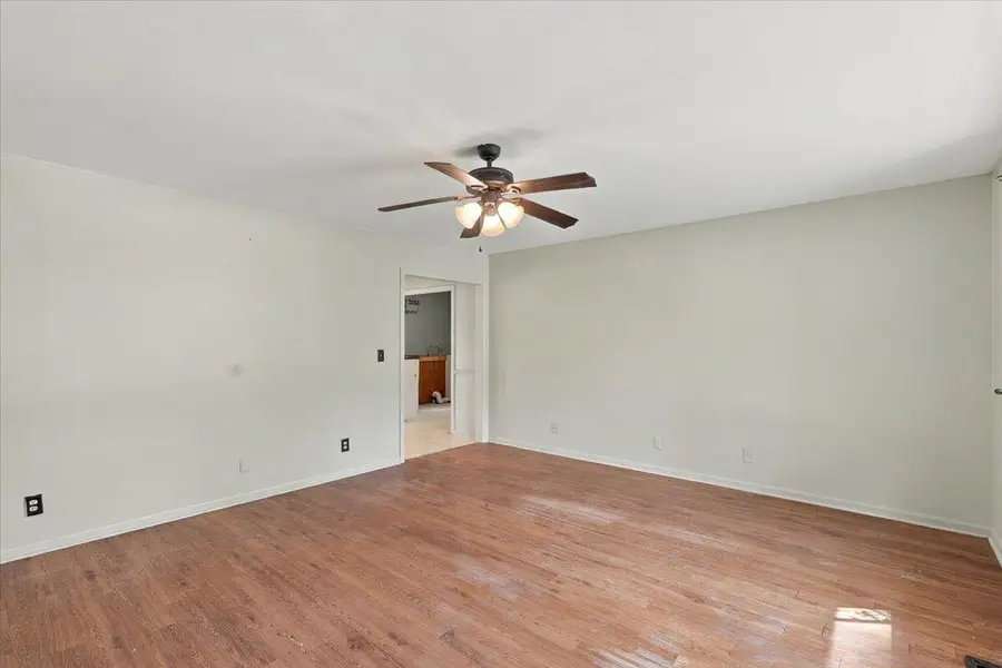202 Oakcrest Drive, Murray, KY 42071 - #2