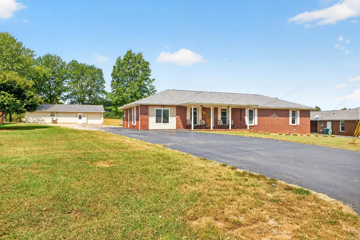 910 Sanderson Drive, Hopkinsville, KY 42240 - #1