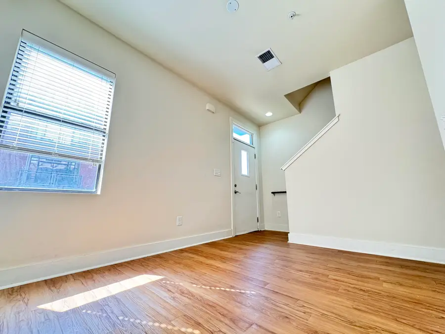 576 Bolivar Street, Lexington, KY 40508 - #3