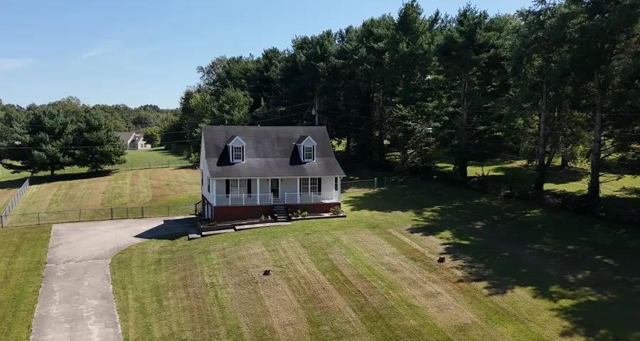630 Picnic Hill Road, Irvine, KY 40336 - #2
