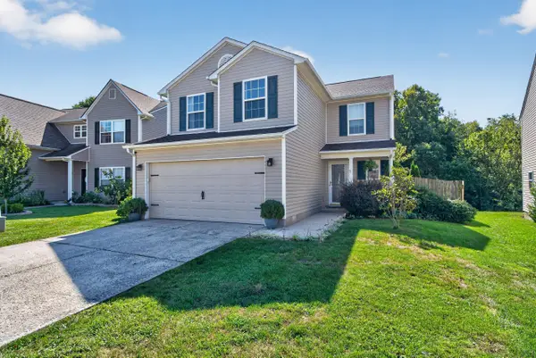 109 Meadow View Way, Georgetown, KY 40324