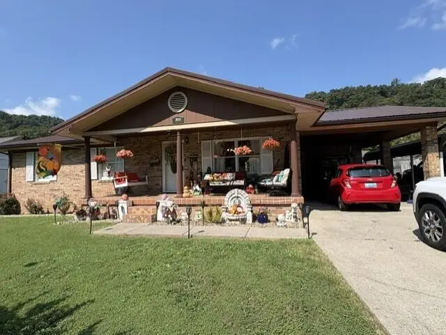 401 Kentucky 1107, Van Lear, KY 41265 - #2