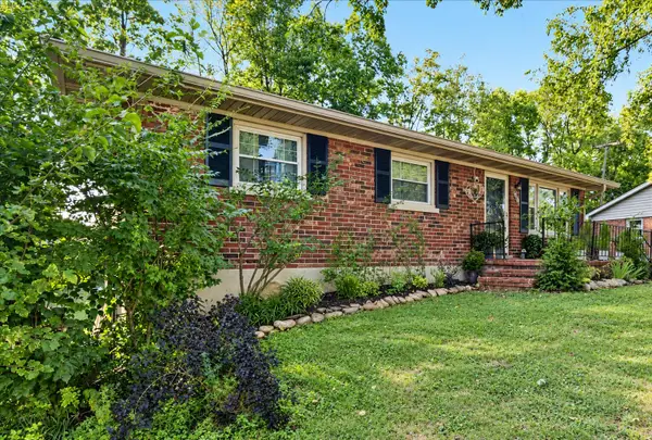 2437 Butternut Hill Court, Lexington, KY 40509