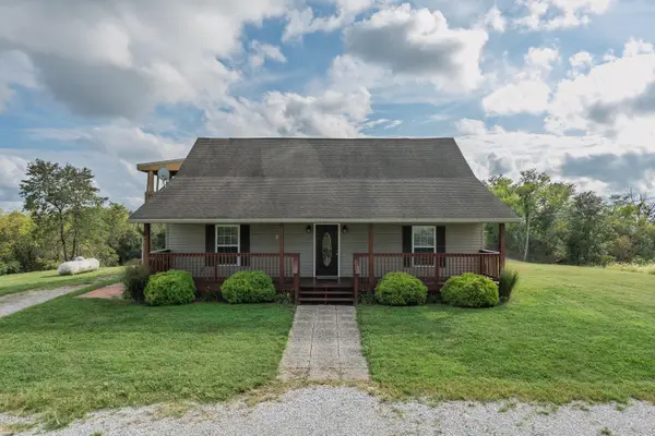 3926 Hogg Ridge Road, Williamstown, KY 41097