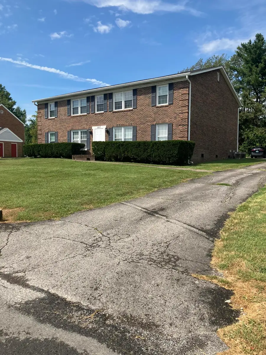 1017 Nokomis Street, Danville, KY 40422 - #2