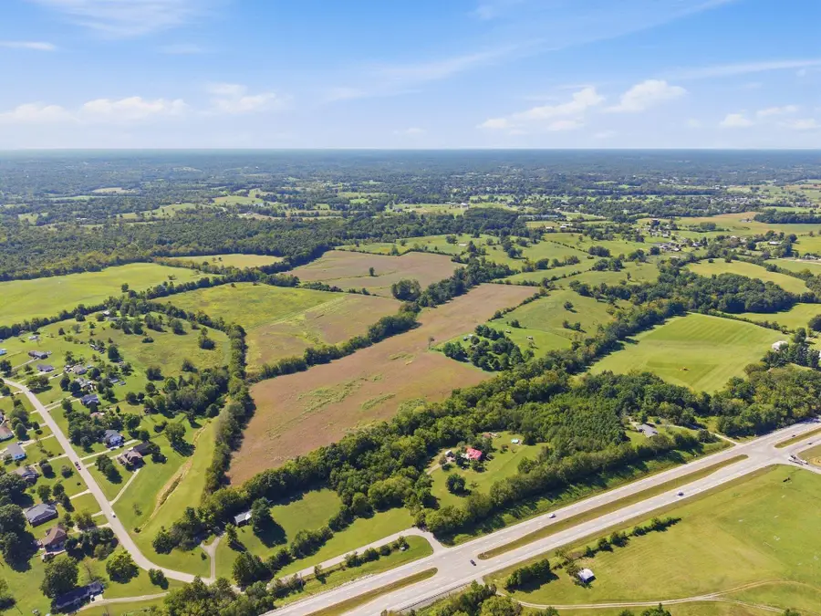 1315 Fox Creek Rd Road, Lawrenceburg, KY 40342 - #3