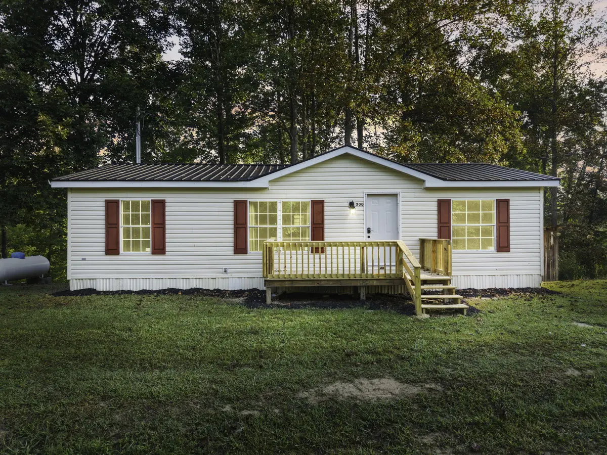 300 Old Hopewell Road, Beattyville, KY 41311 - #1