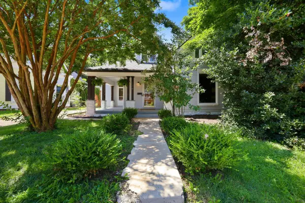136 E Broadway Avenue, Richmond, KY 40475