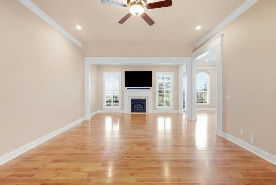 913 Cabernet Drive, Berea, KY 40403 - #2