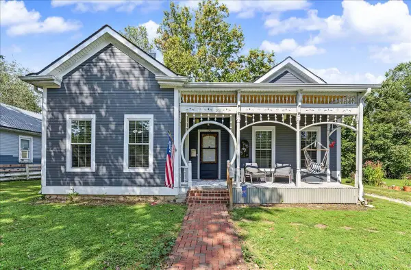 852 Kentucky Avenue, Frankfort, KY 40601