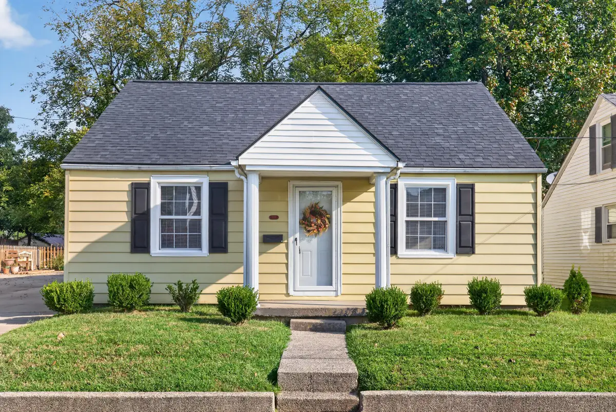 511 E Walnut Street, Danville, KY 40422 - #1
