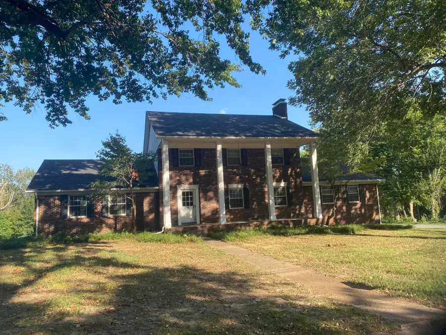 202 Golf Cart Drive, Mayfield, KY 42066 - #2