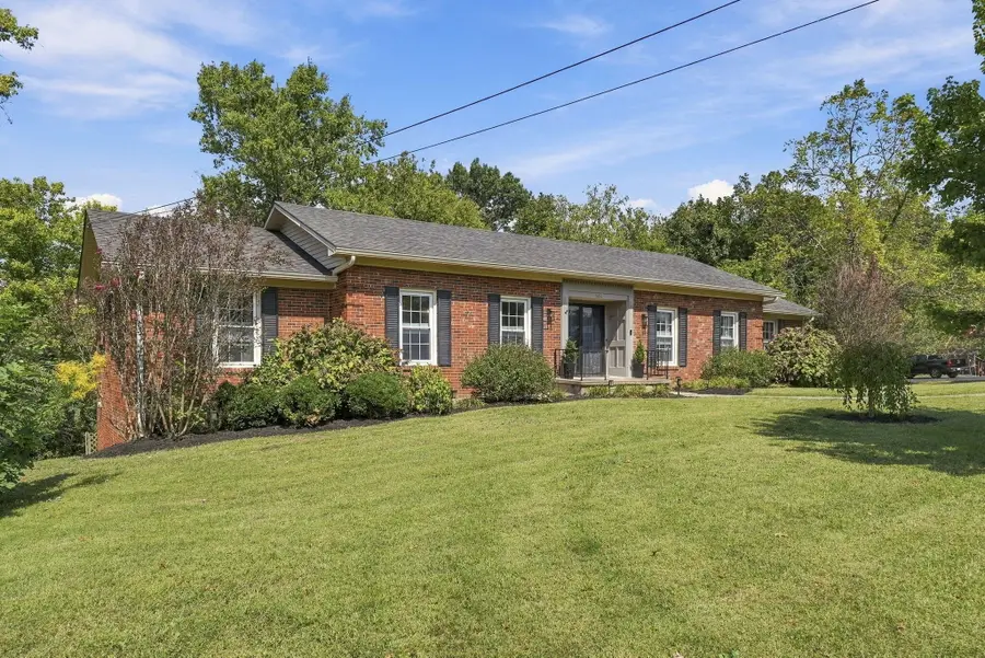 165 Mercer Avenue, Harrodsburg, KY 40330 - #2