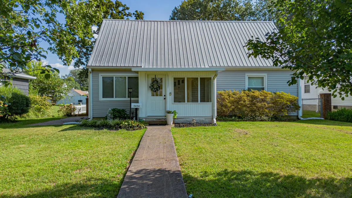 2424 Madison Street, Paducah, KY 42001 - #1