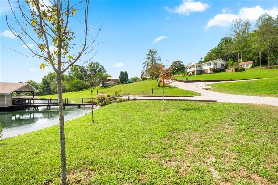 102 N Maple Creek Sub Road, Williamsburg, KY 40769 - #3