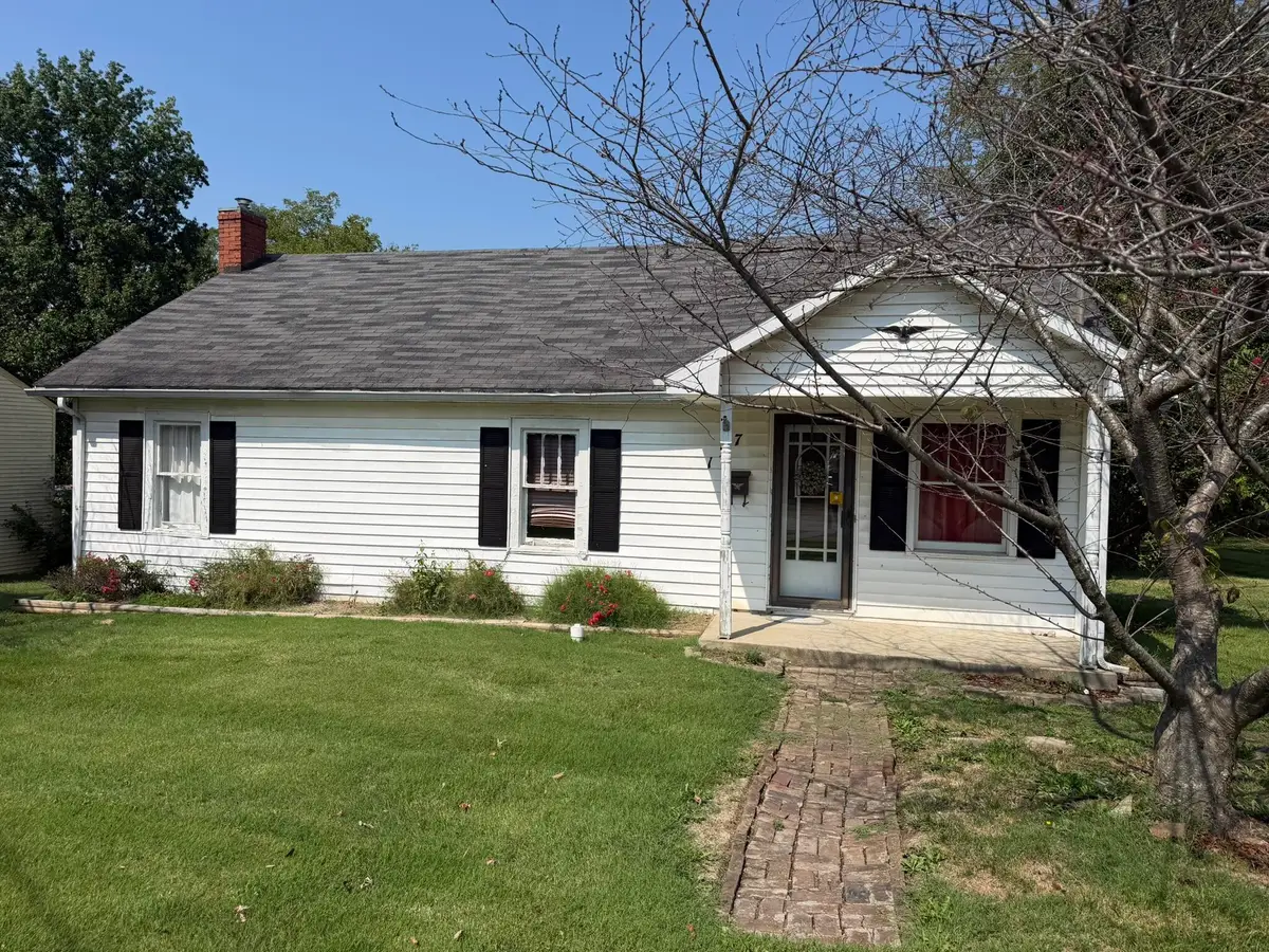127 Center Street, Lawrenceburg, KY 40342 - #1