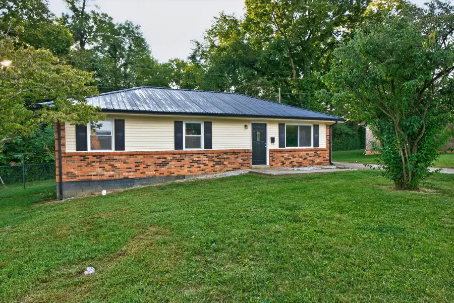 628 Windsor Way, Paris, KY 40361 - #2