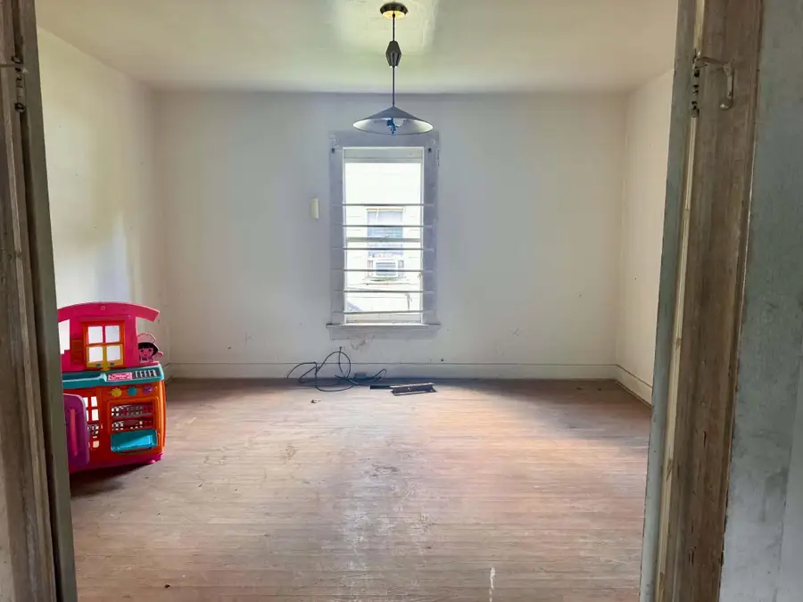 109 S Elm Street, Hopkinsville, KY 42240 - #3