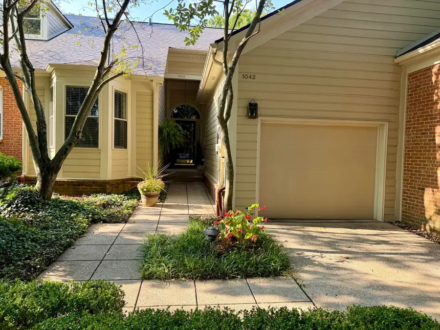 1042 Heather Hills Lane, Lexington, KY 40511 - #2