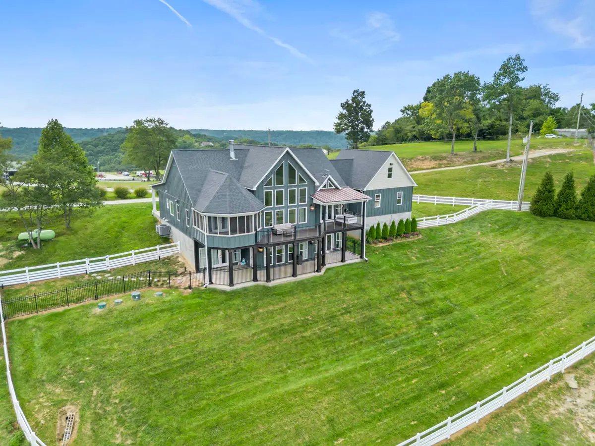145 Ashbrooke Hill, Ashland, KY 41102 - #1