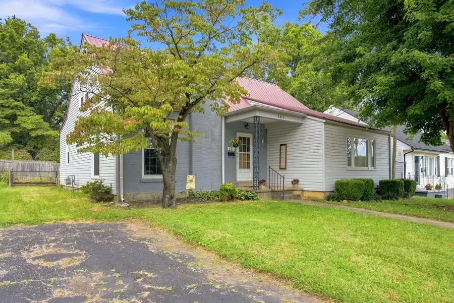 121 E 9th, Paris, KY 40361 - #2