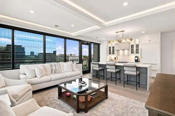 106 W Vine Street #809, Lexington, KY 40507