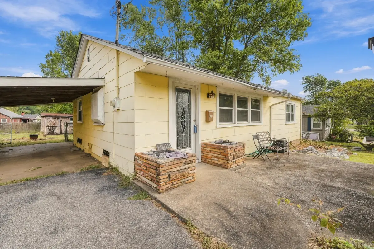 1353 W Broadway, Mayfield, KY 42066 - #1
