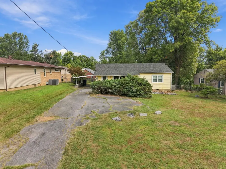 1353 W Broadway, Mayfield, KY 42066 - #3