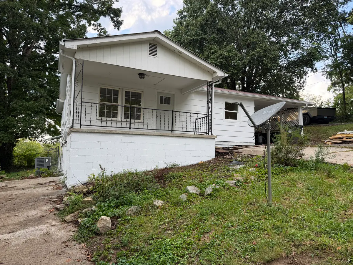 711 N Green Street, Corbin, KY 40701 - #1