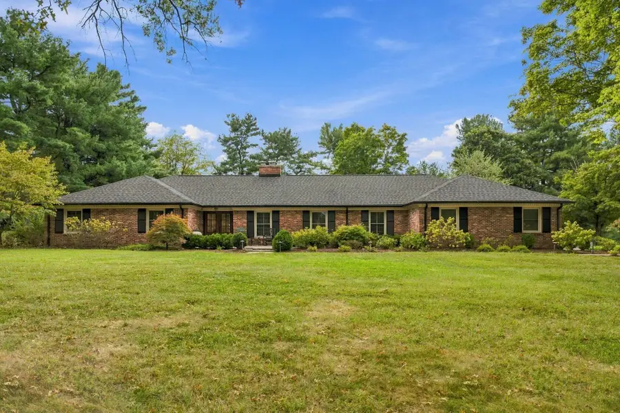 3837 Carleton Drive, Lexington, KY 40510 - #2
