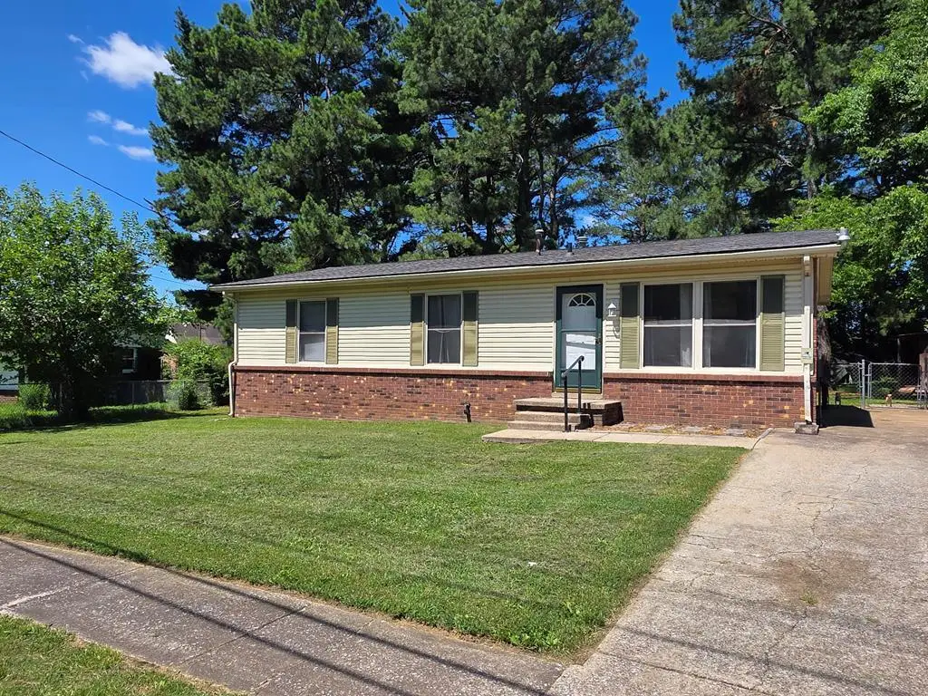 621 Evergreen Park Drive, Hopkinsville, KY 42240 - #1