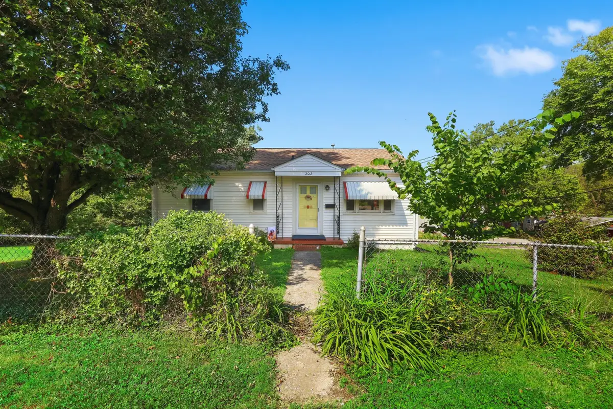 202 Lyons Drive, Frankfort, KY 40601 - #1