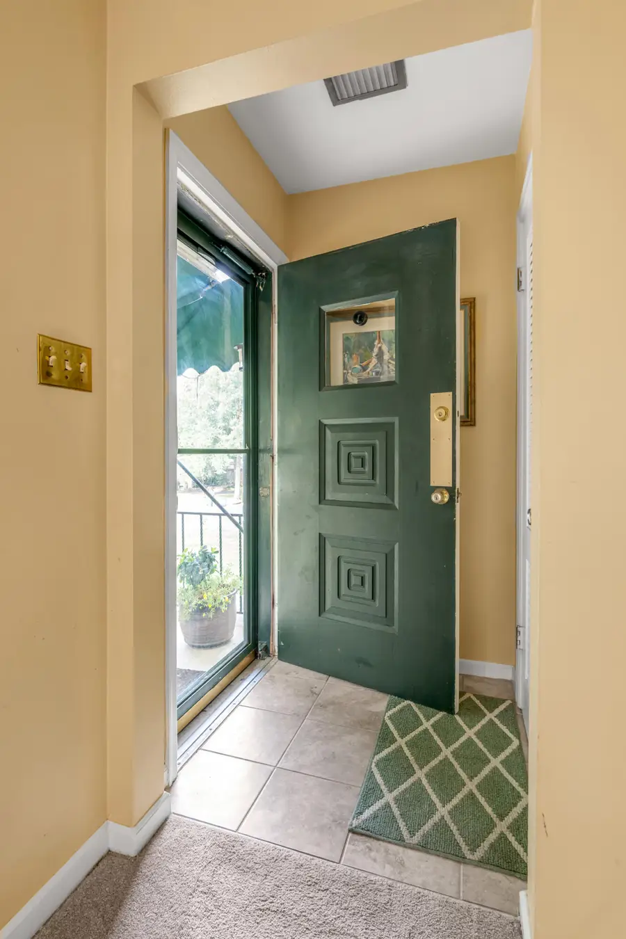 1011 Castleton Way, Lexington, KY 40517 - #3