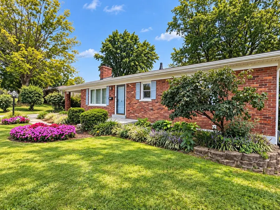 1037 Algonquin Trail, Frankfort, KY 40601 - #3