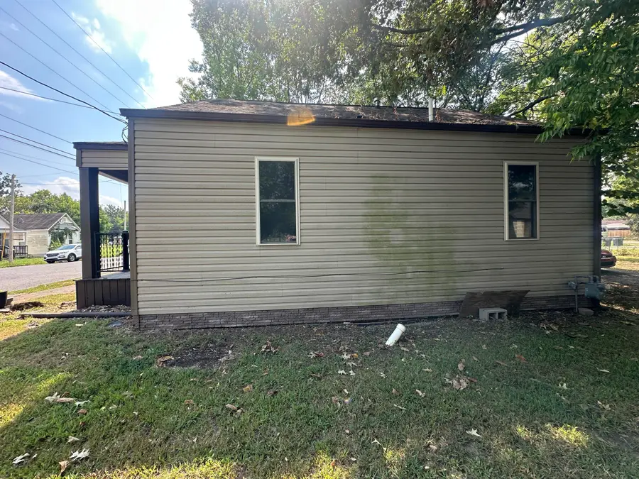1311 Burnett Street, Paducah, KY 42001 - #3