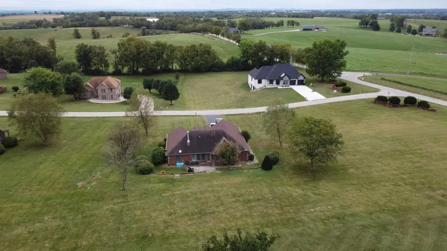 105 Crystal Springs Drive, Mount Sterling, KY 40353 - #2