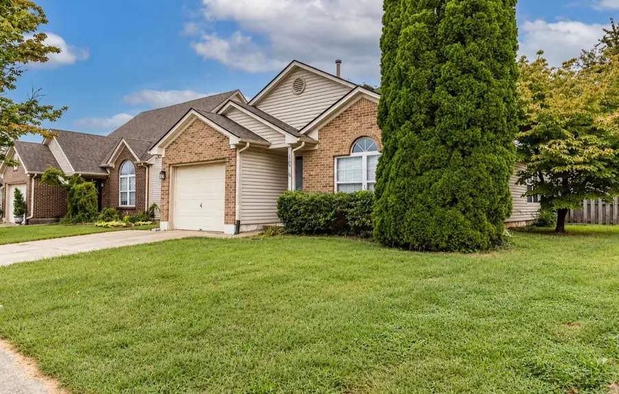 104 W Chopin Way, Georgetown, KY 40324 - #2