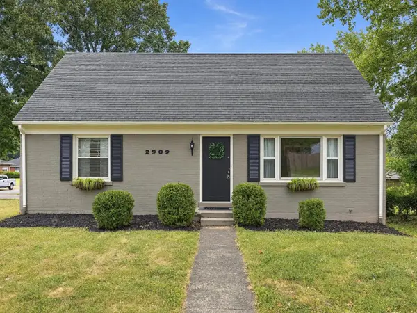 2909 Clays Mill Road, Lexington, KY 40503