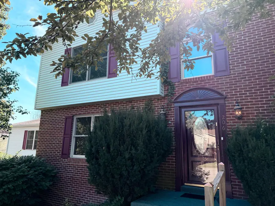 206 Rookwood Court, Richmond, KY 40475 - #3