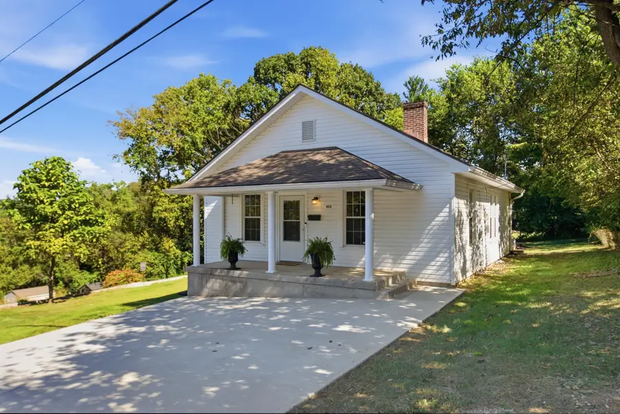 404 Mccreary Avenue, Frankfort, KY 40601 - #3