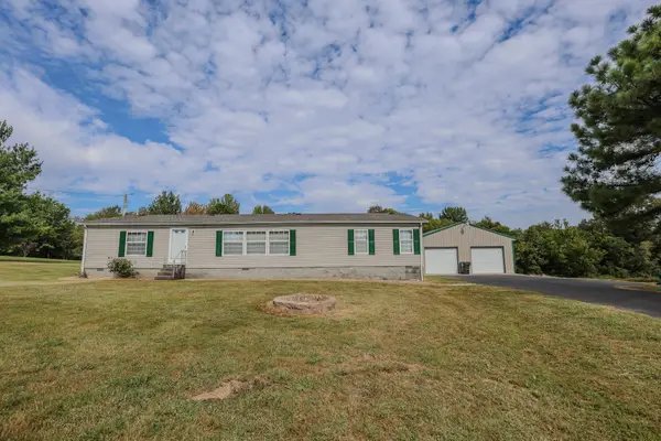 2465  W Lovelaceville Florence Station Road, Paducah, KY 42001