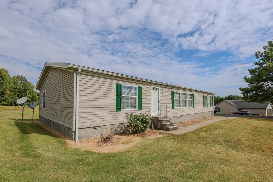 2465  W Lovelaceville Florence Station Road, Paducah, KY 42001 - #3