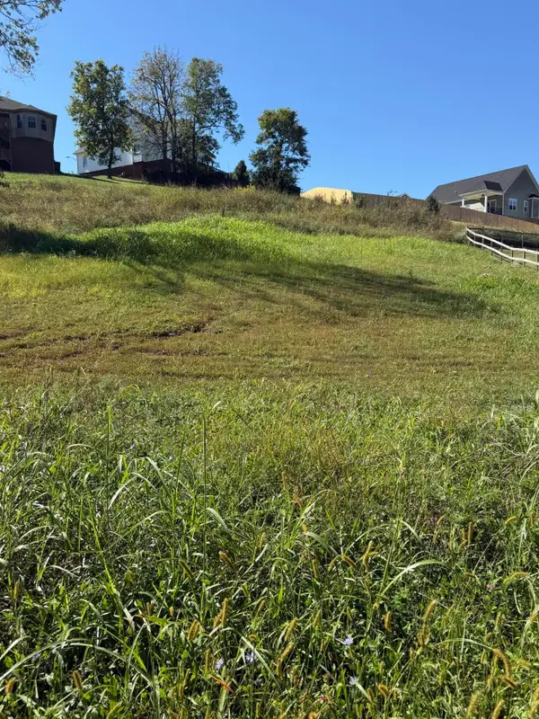 118 Hackberry Court, Frankfort, KY 40601