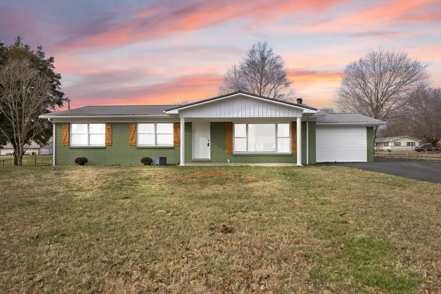 157 Shawnee Avenue, Russell Springs, KY 42642 - #2