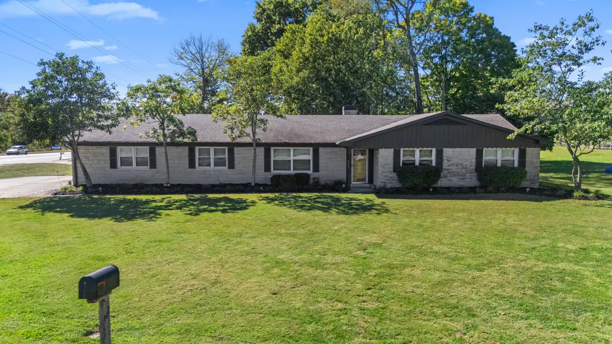 25 Donna Drive, Frankfort, KY 40601 - #1